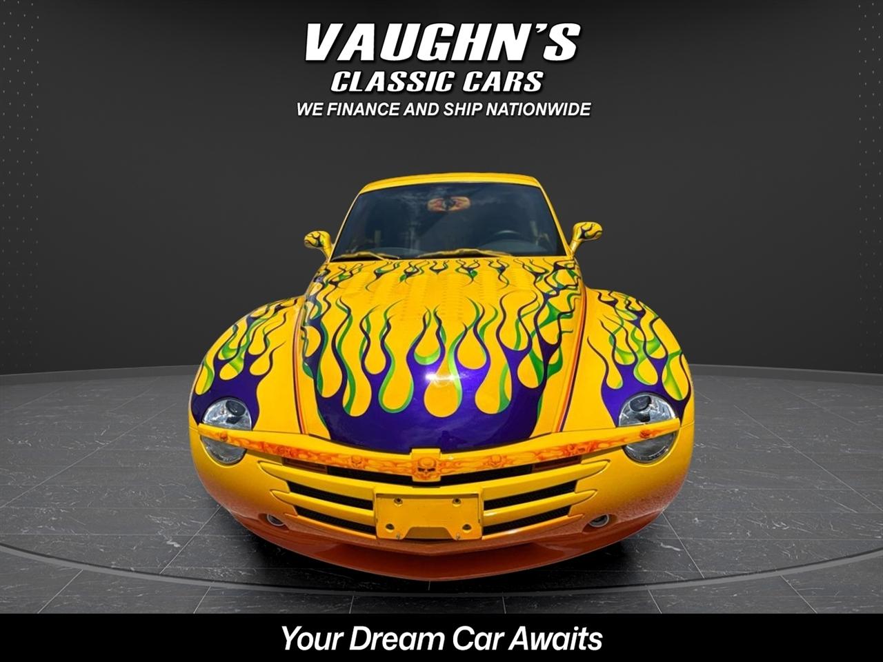 2004 Chevrolet SSR LS - Photo 13