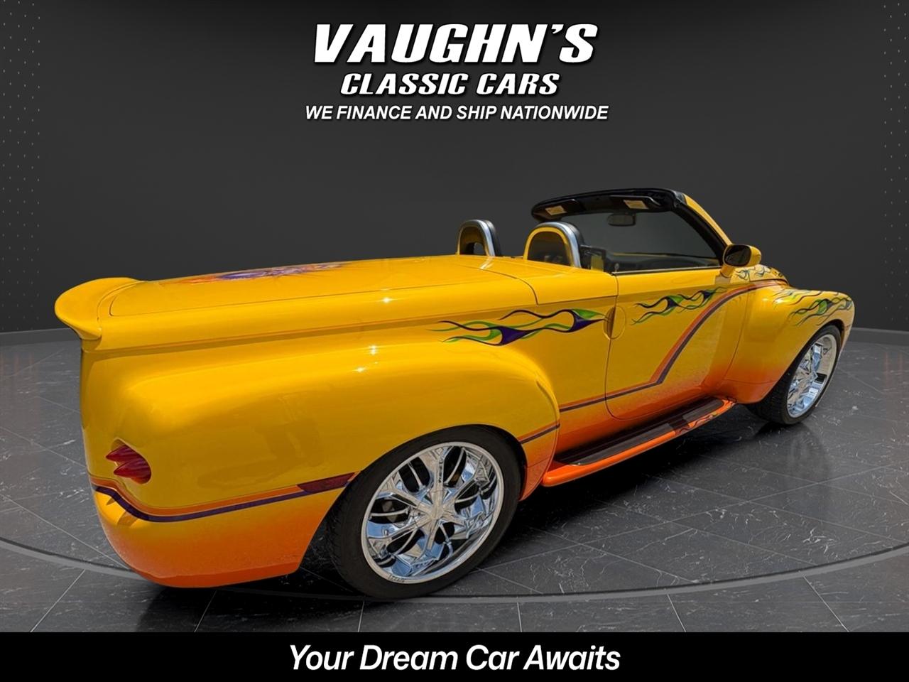 2004 Chevrolet SSR LS - Photo 19