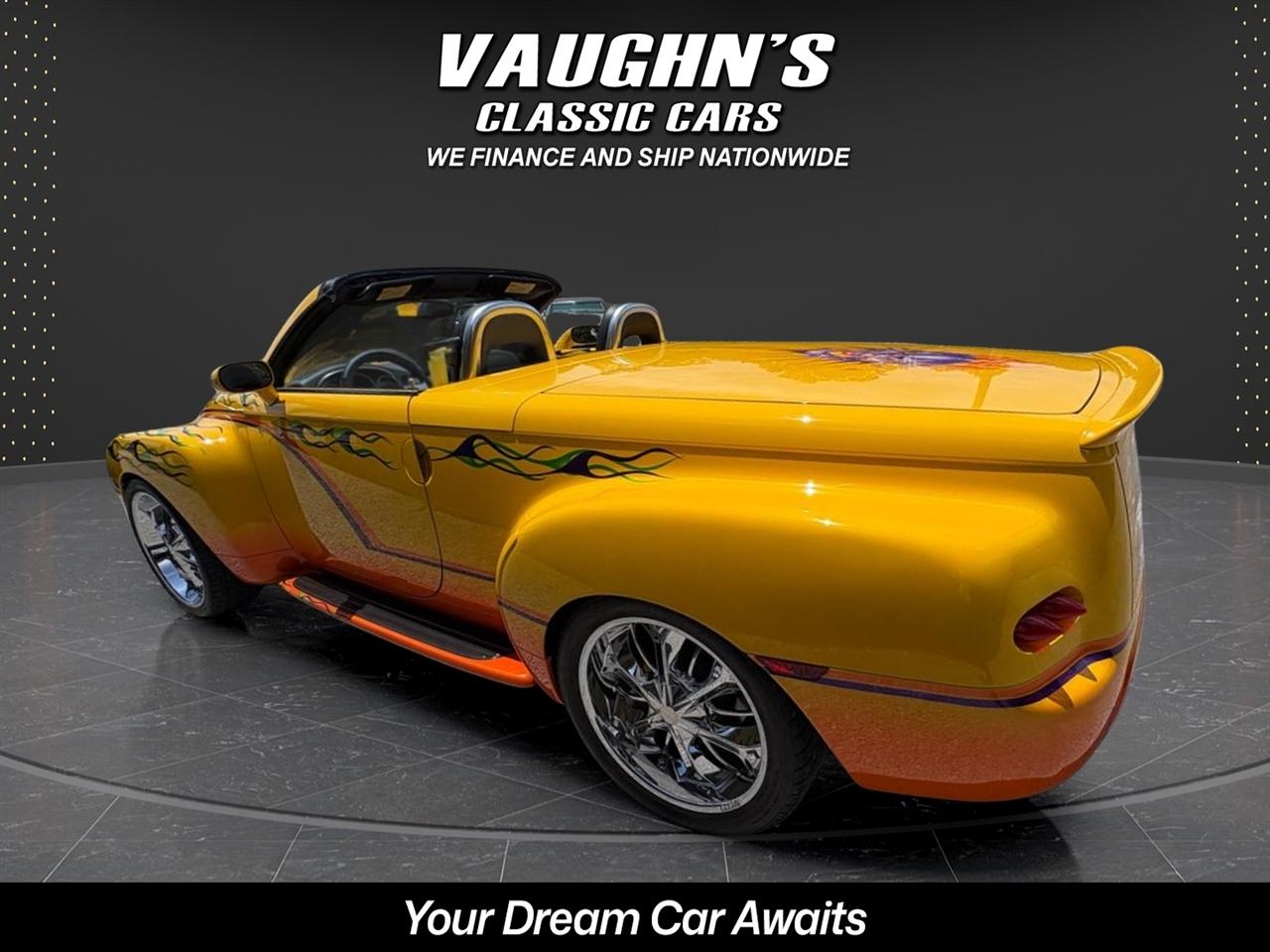 2004 Chevrolet SSR LS - Photo 21