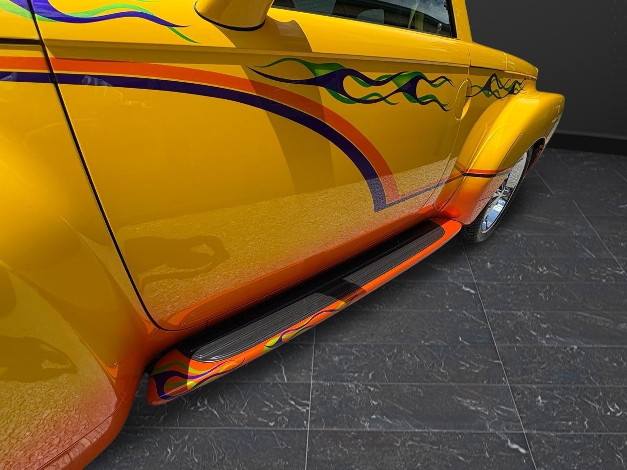 2004 Chevrolet SSR LS - Photo 38