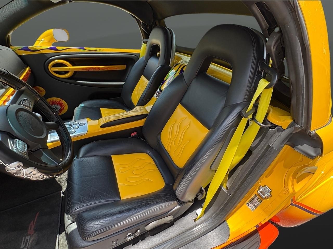 2004 Chevrolet SSR LS - Photo 48
