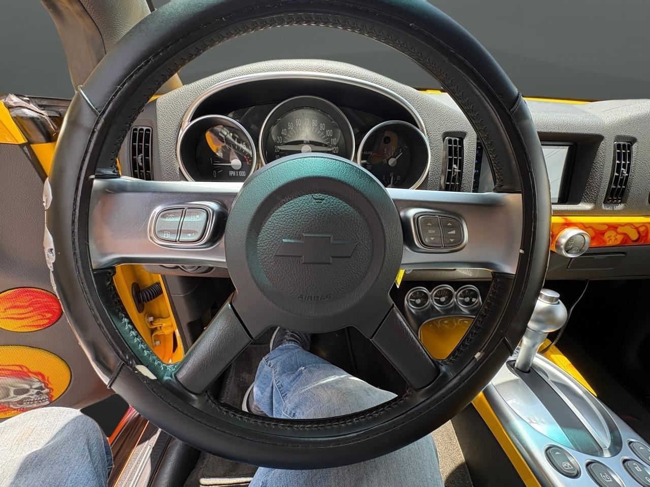 2004 Chevrolet SSR LS - Photo 54