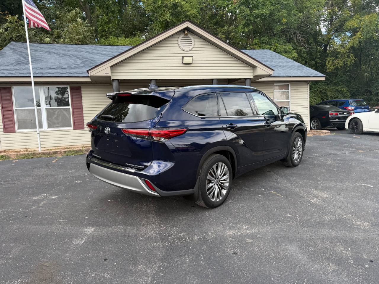2021 Toyota Highlander Platinum - Photo 8