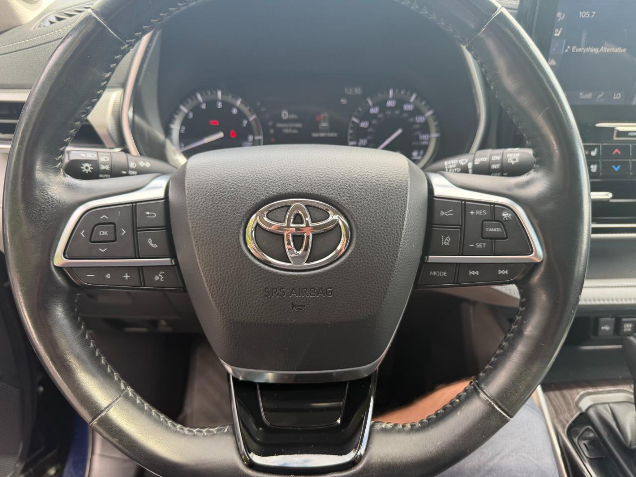 2021 Toyota Highlander Platinum - Photo 9