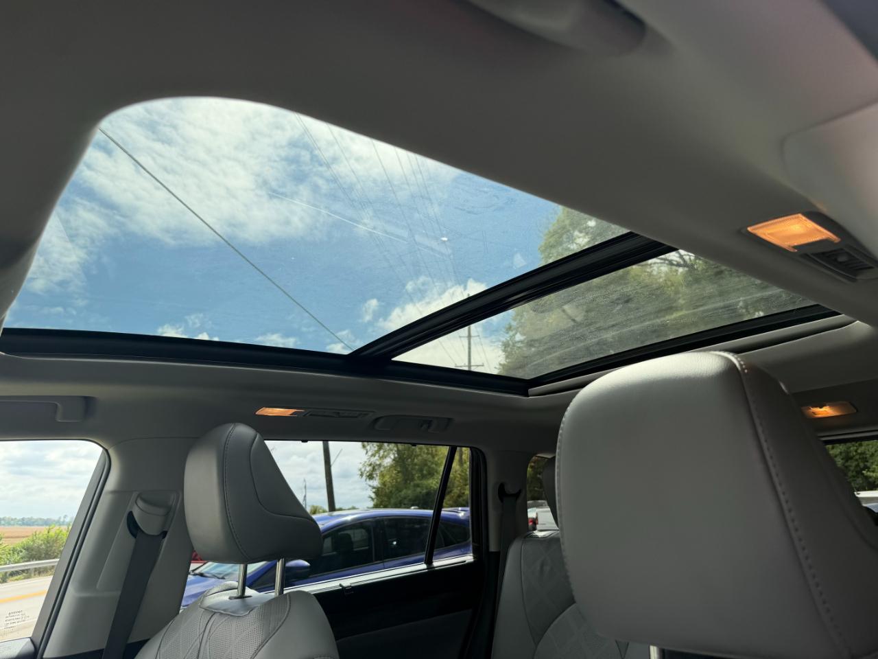 2021 Toyota Highlander Platinum - Photo 10