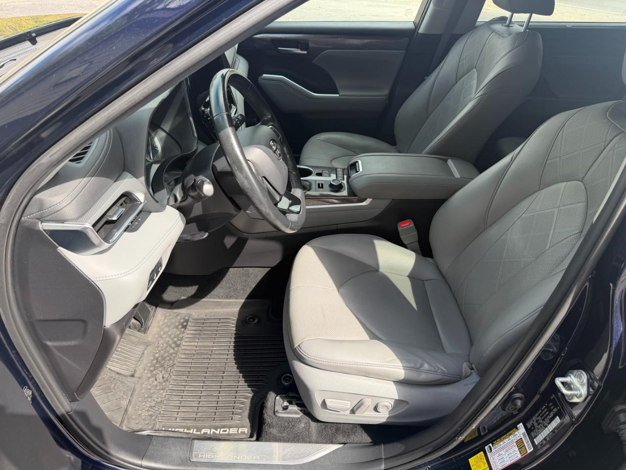 2021 Toyota Highlander Platinum - Photo 19