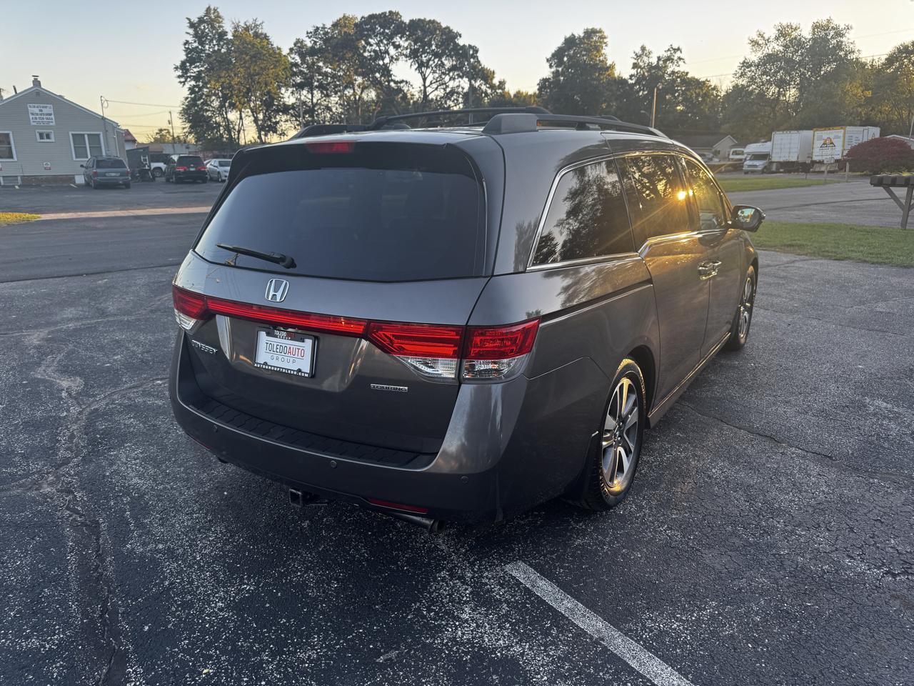 Honda Odyssey photo 5
