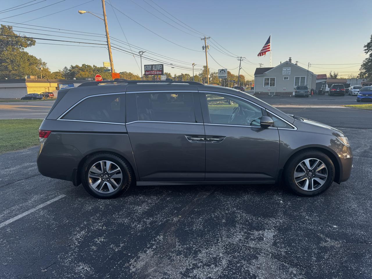 Honda Odyssey photo 6