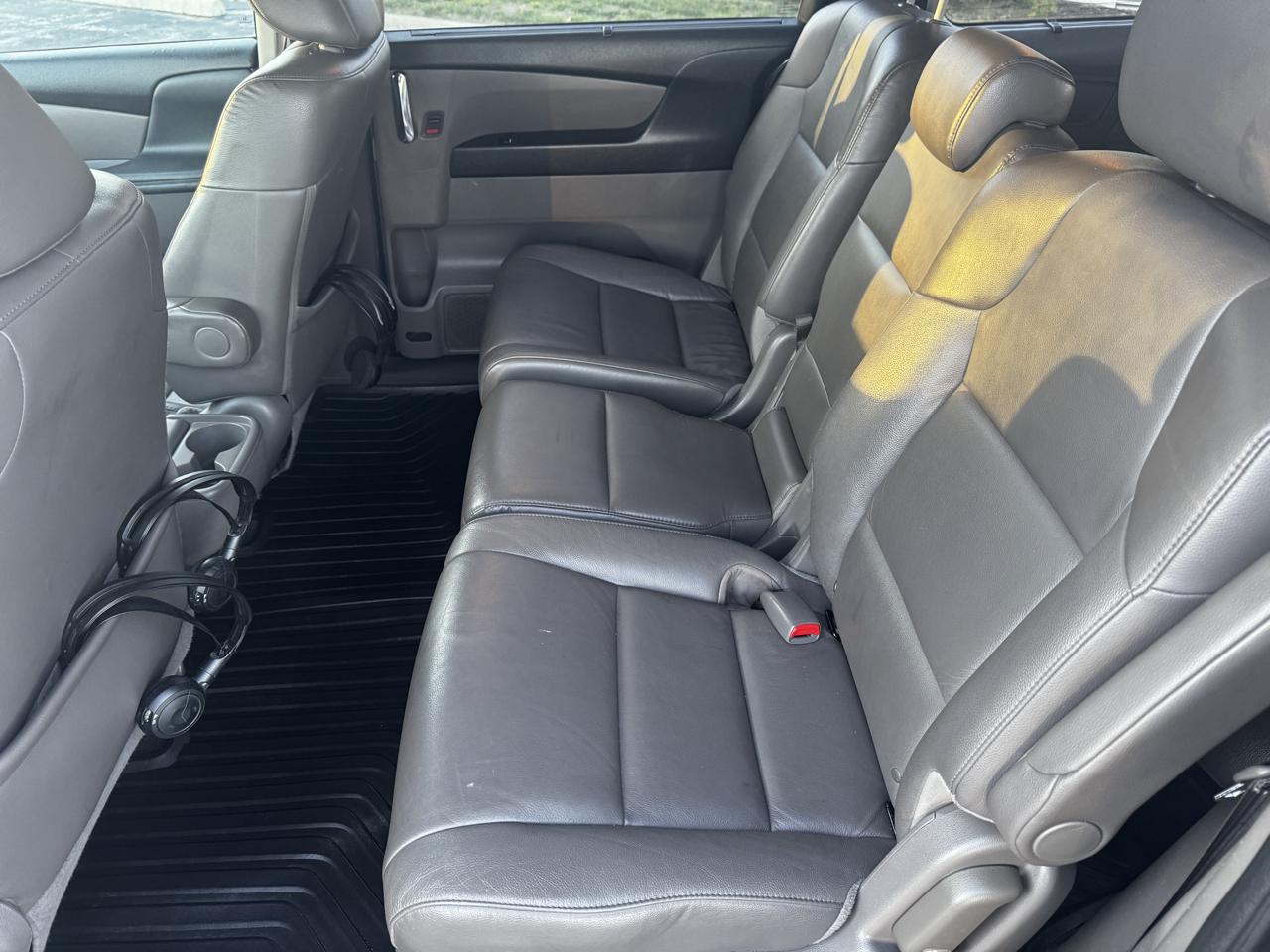 Honda Odyssey photo 10