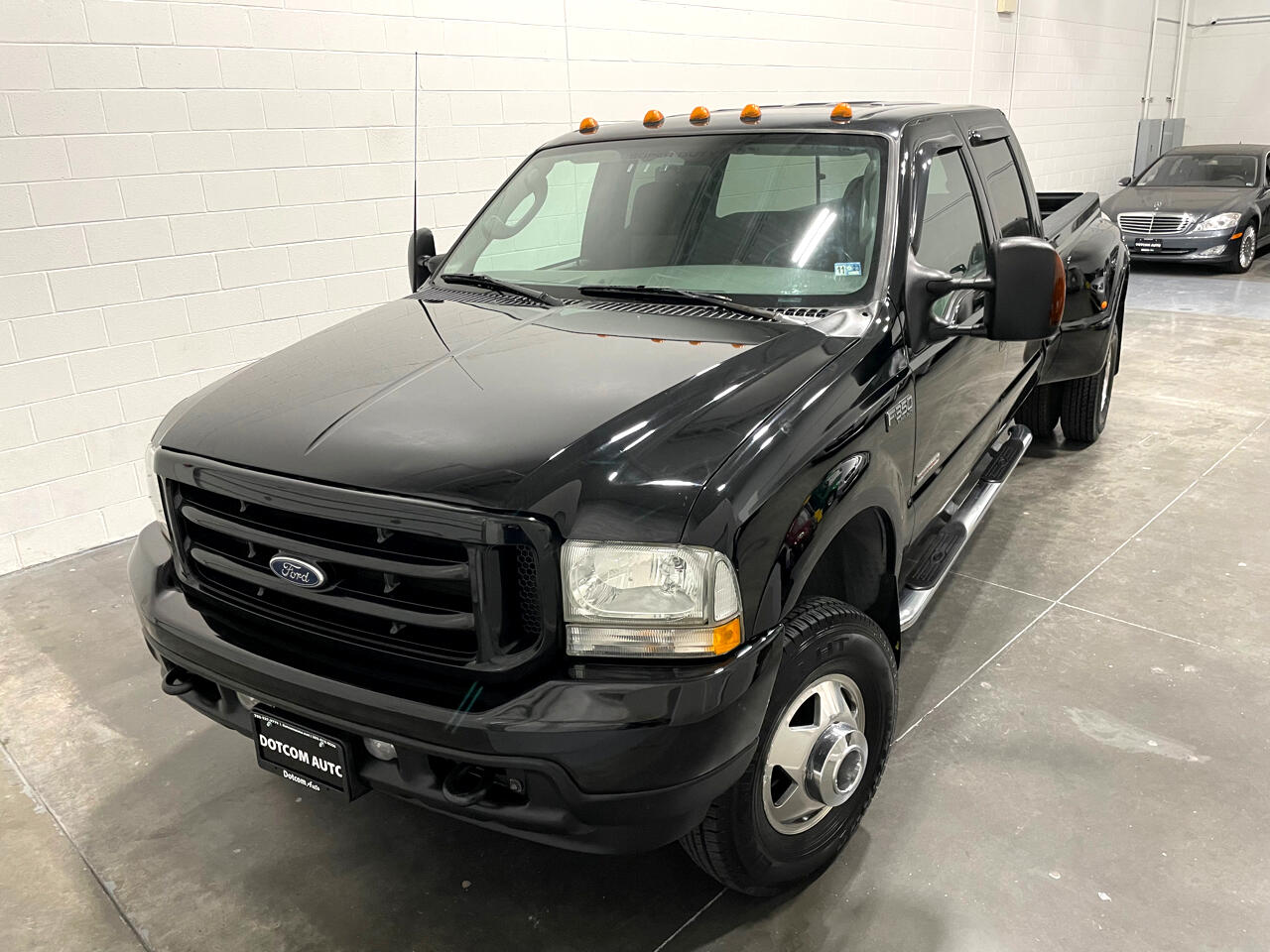 Ford F-350 SD XLT Crew Cab Long Bed 4WD DRW 2003