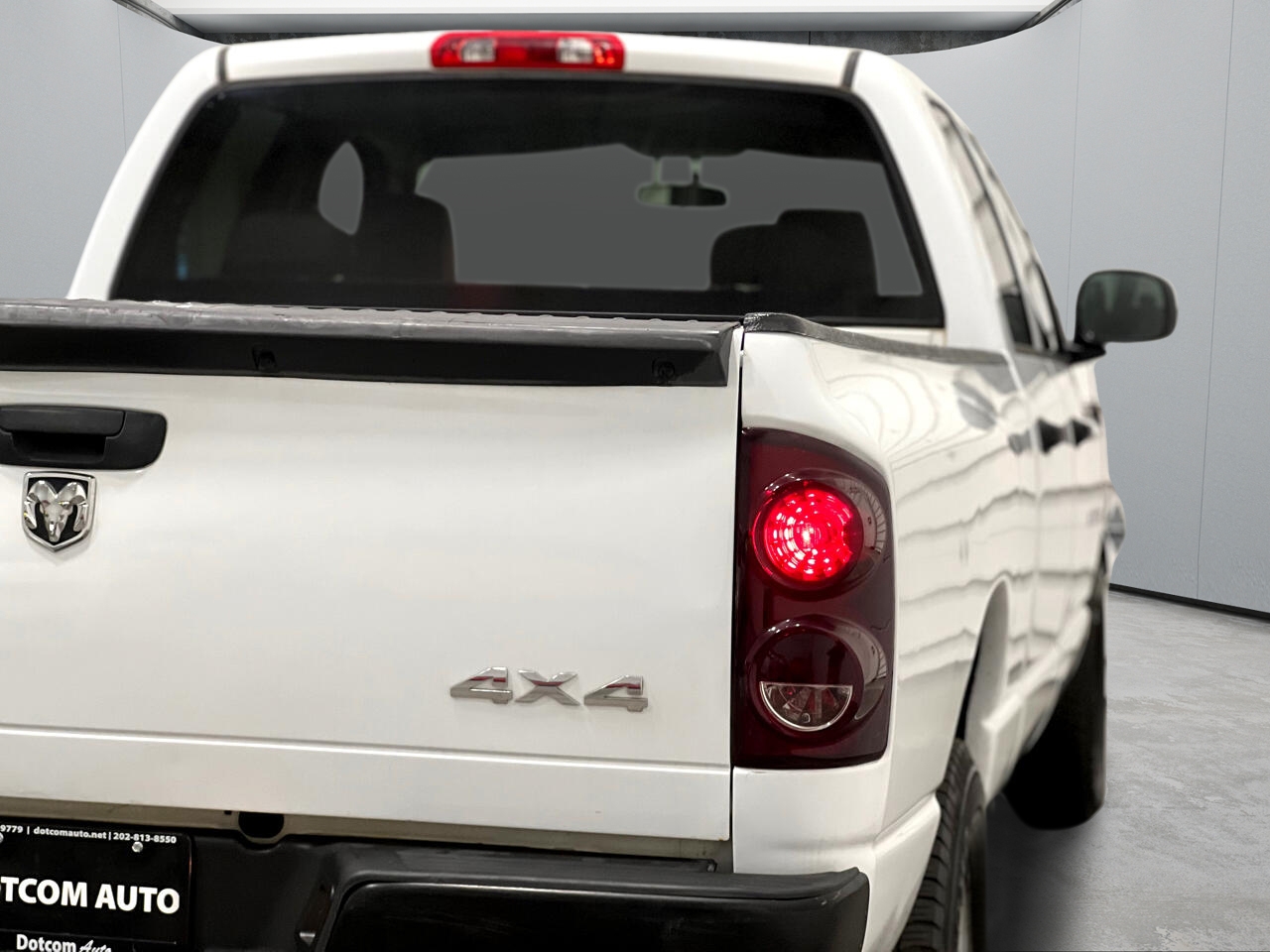 Dodge Ram 1500 ST Quad Cab 4WD 2007