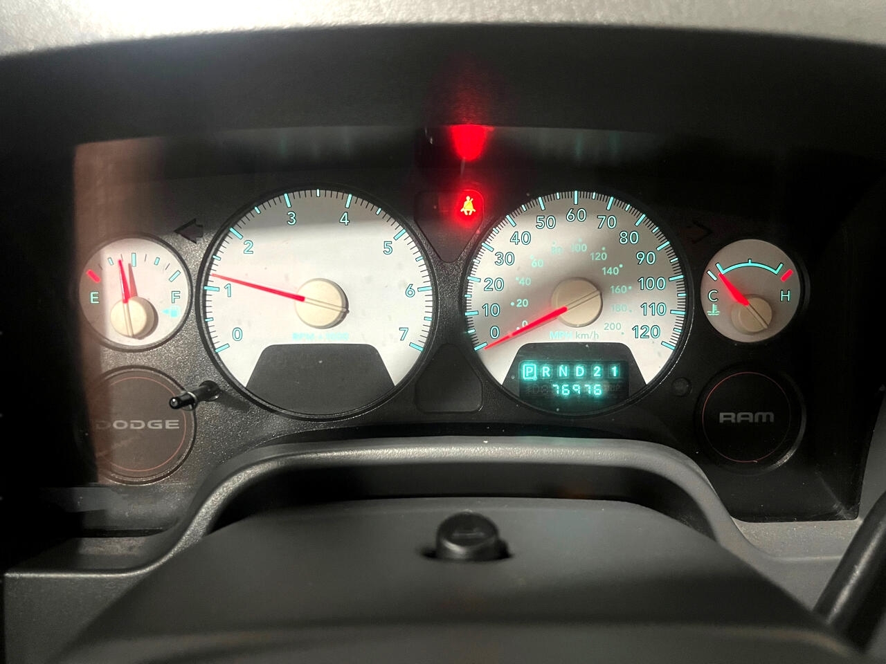 Dodge Ram 1500 ST Quad Cab 4WD 2007