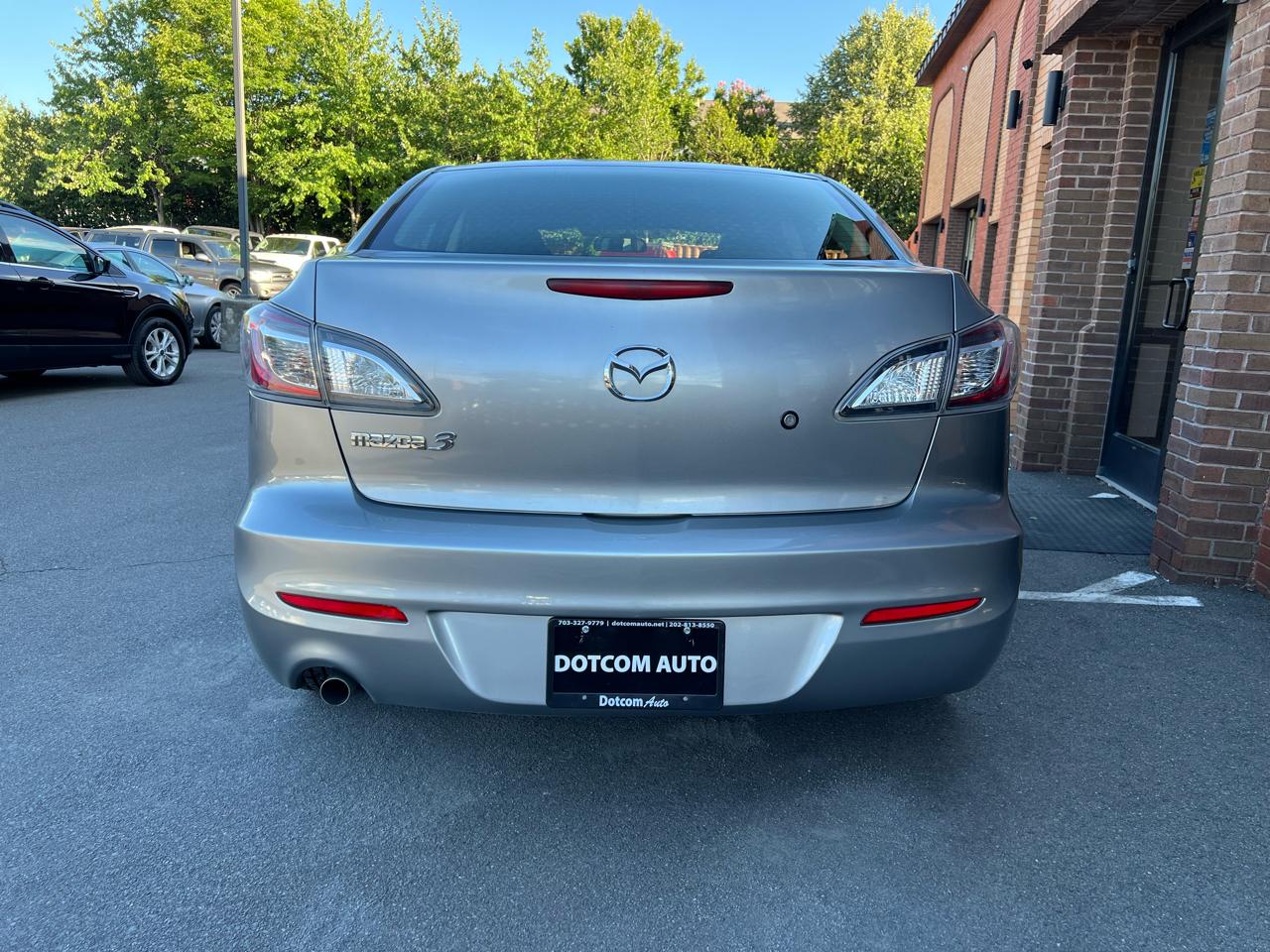 Mazda MAZDA3 i SV AT 4-Door 2013