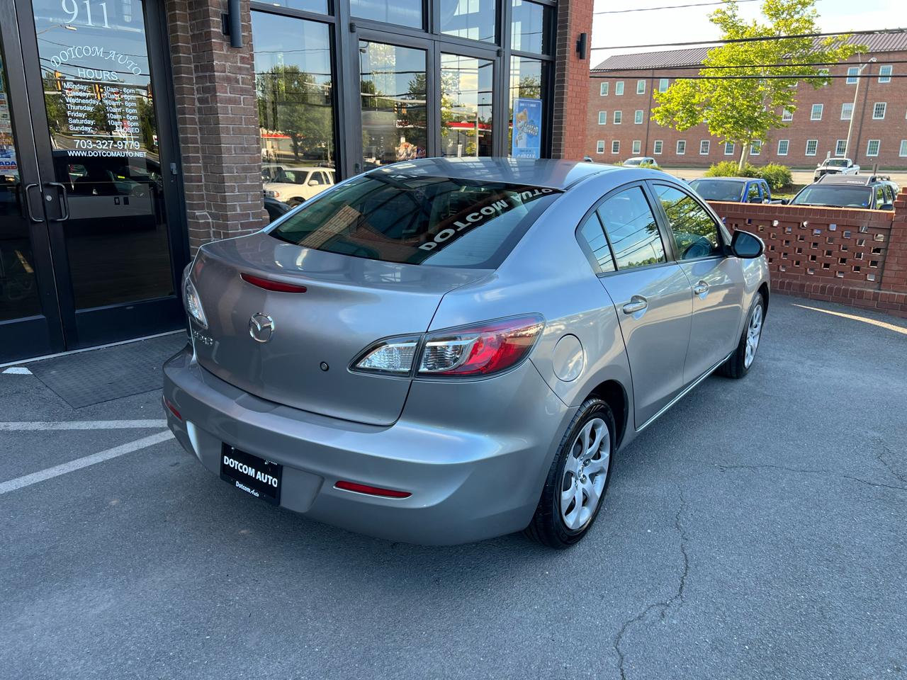 Mazda MAZDA3 i SV AT 4-Door 2013