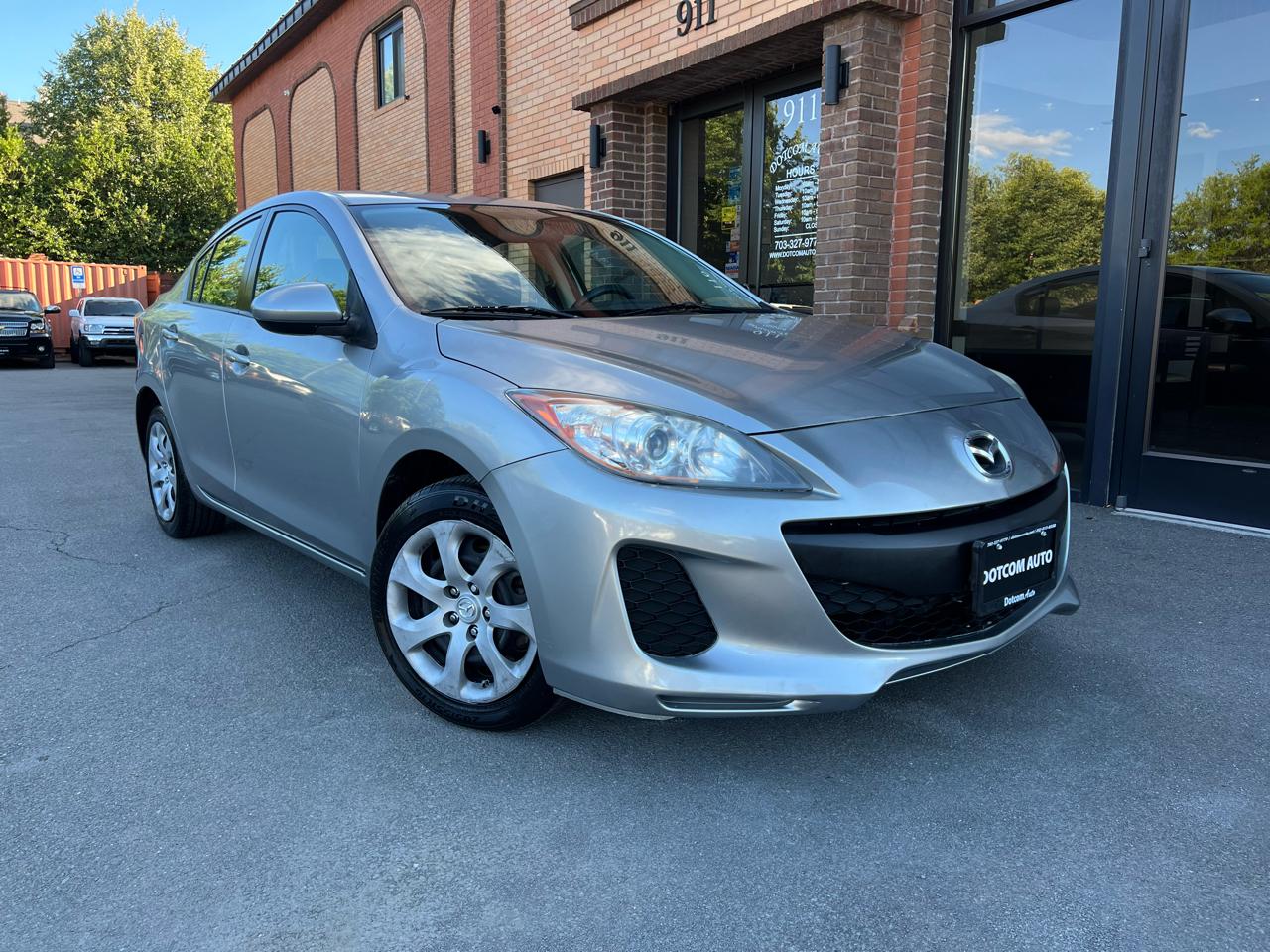 Mazda MAZDA3 i SV AT 4-Door 2013