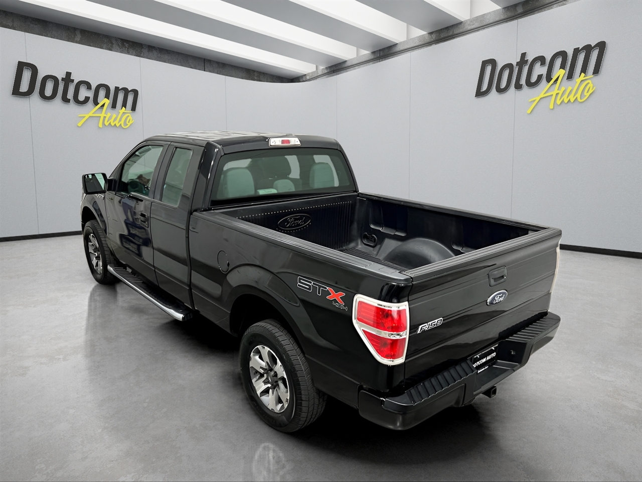 Ford F-150 XLT SuperCab 8-ft. Bed 4WD 2013