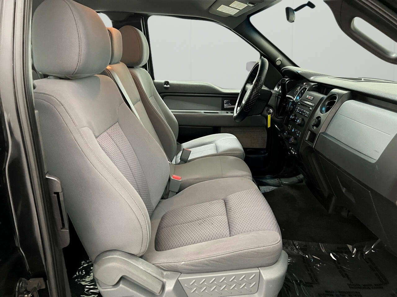 Ford F-150 XLT SuperCab 8-ft. Bed 4WD 2013