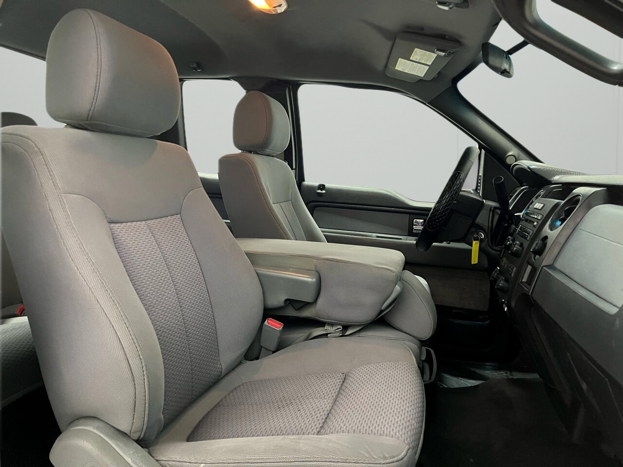 Ford F-150 XLT SuperCab 8-ft. Bed 4WD 2013