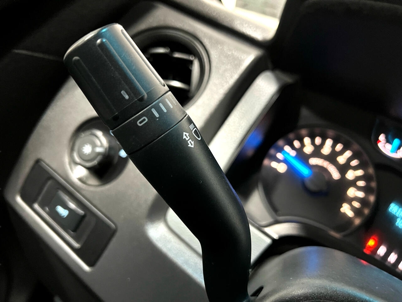 Ford F-150 XLT SuperCab 8-ft. Bed 4WD 2013