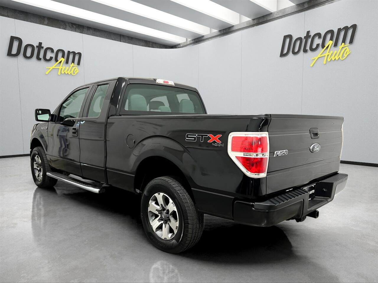 Ford F-150 XLT SuperCab 8-ft. Bed 4WD 2013