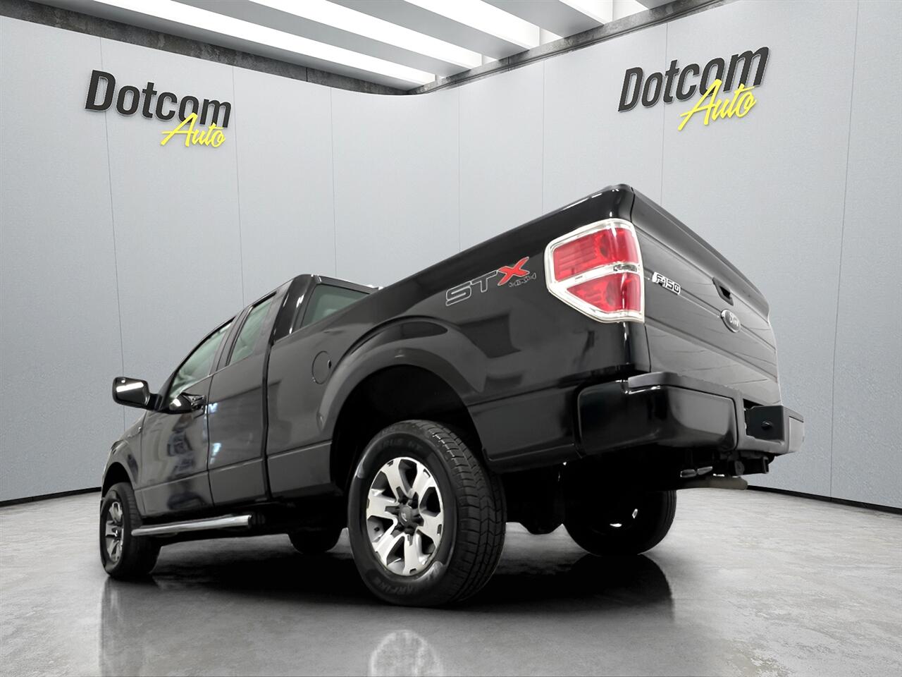 Ford F-150 XLT SuperCab 8-ft. Bed 4WD 2013