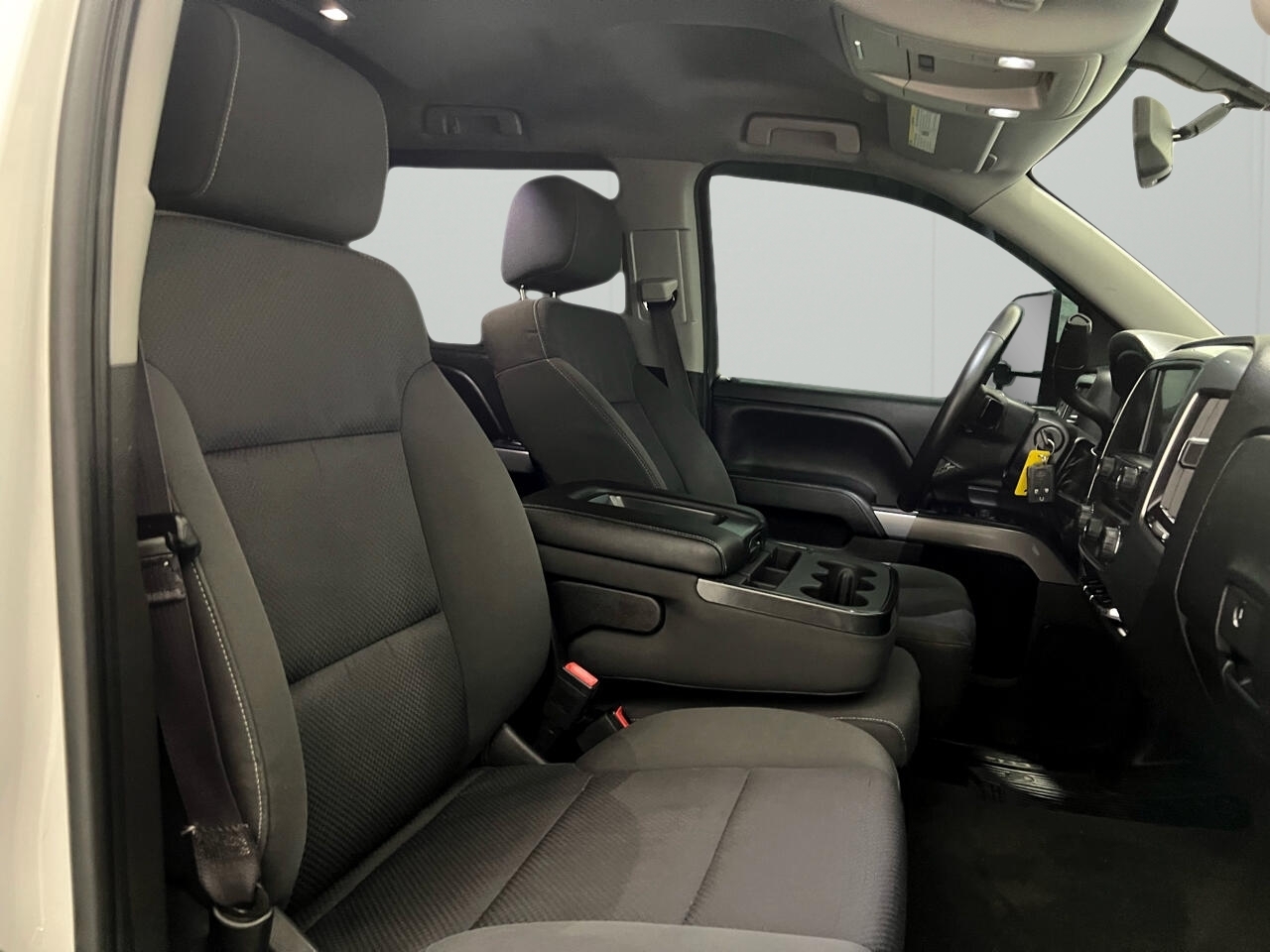 Chevrolet Silverado 1500 LT Crew Cab Long Box 4WD 2015