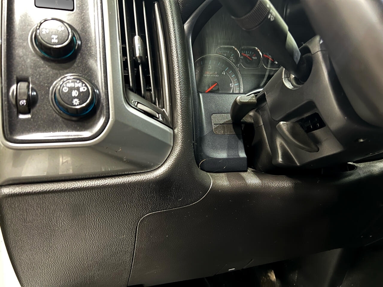 Chevrolet Silverado 1500 LT Crew Cab Long Box 4WD 2015