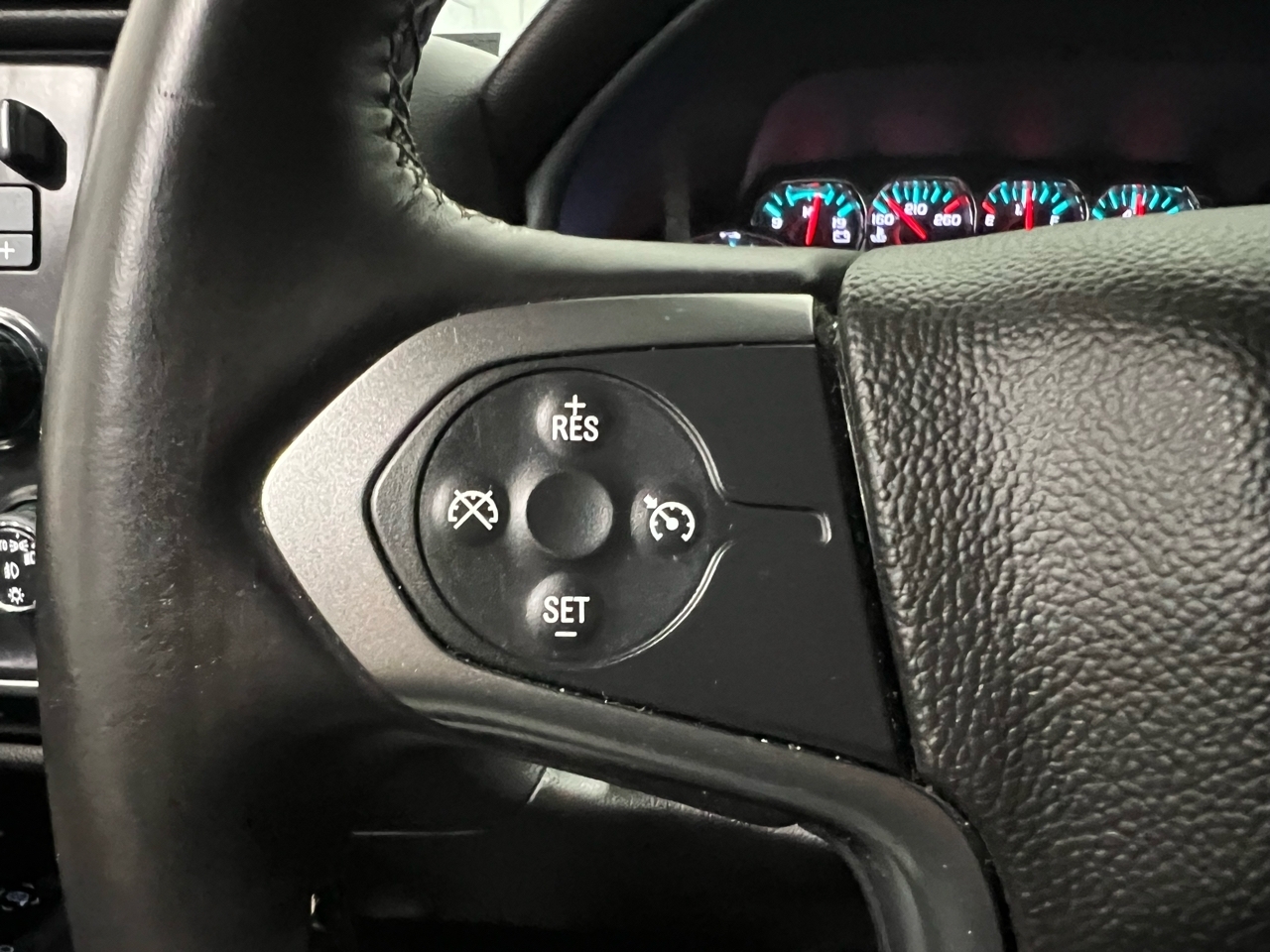 Chevrolet Silverado 1500 LT Crew Cab Long Box 4WD 2015