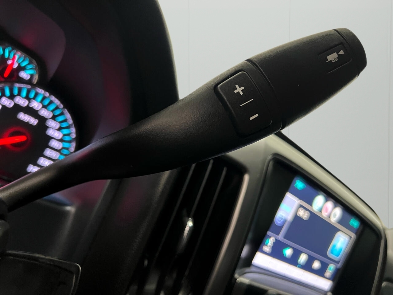 Chevrolet Silverado 1500 LT Crew Cab Long Box 4WD 2015