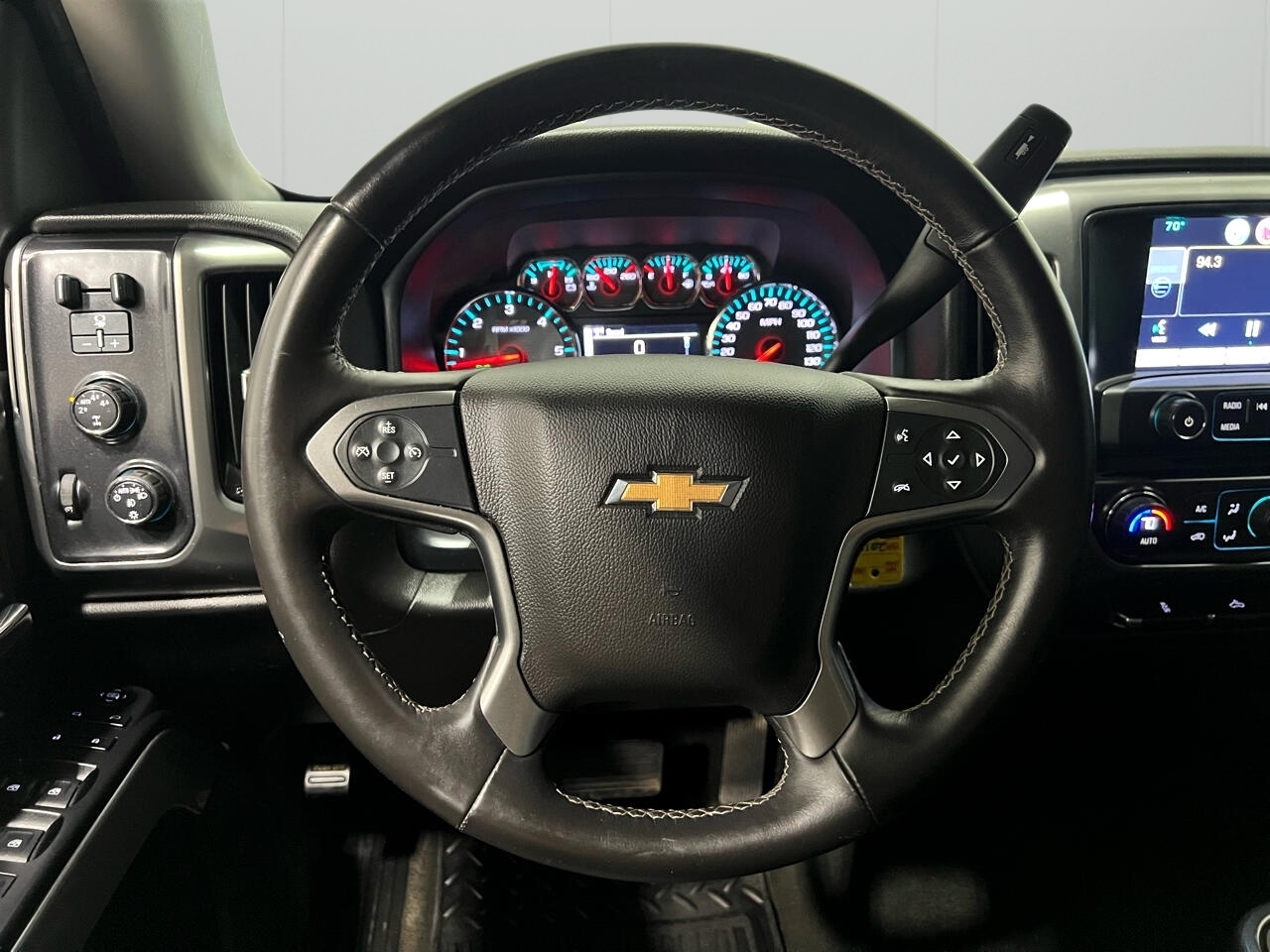 Chevrolet Silverado 1500 LT Crew Cab Long Box 4WD 2015