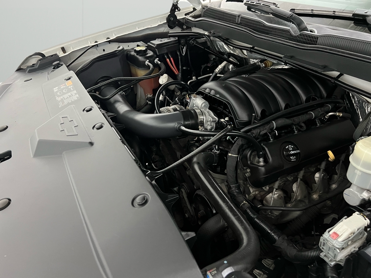 Chevrolet Silverado 1500 LT Crew Cab Long Box 4WD 2015