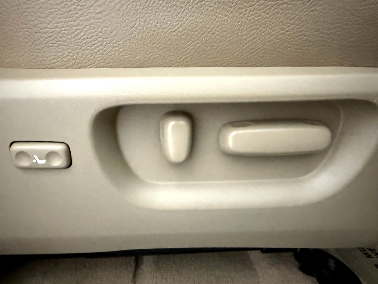 Toyota Tundra Limited Double Cab 6AT 4WD 2007