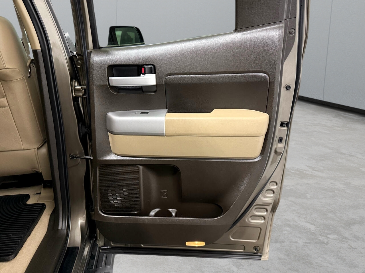 Toyota Tundra Limited Double Cab 6AT 4WD 2007