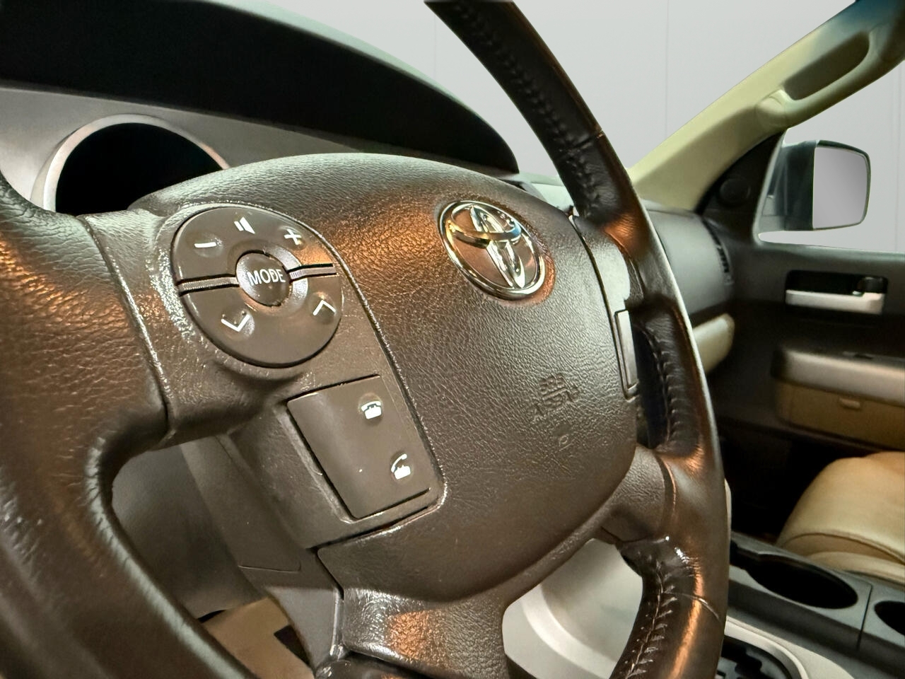 Toyota Tundra Limited Double Cab 6AT 4WD 2007