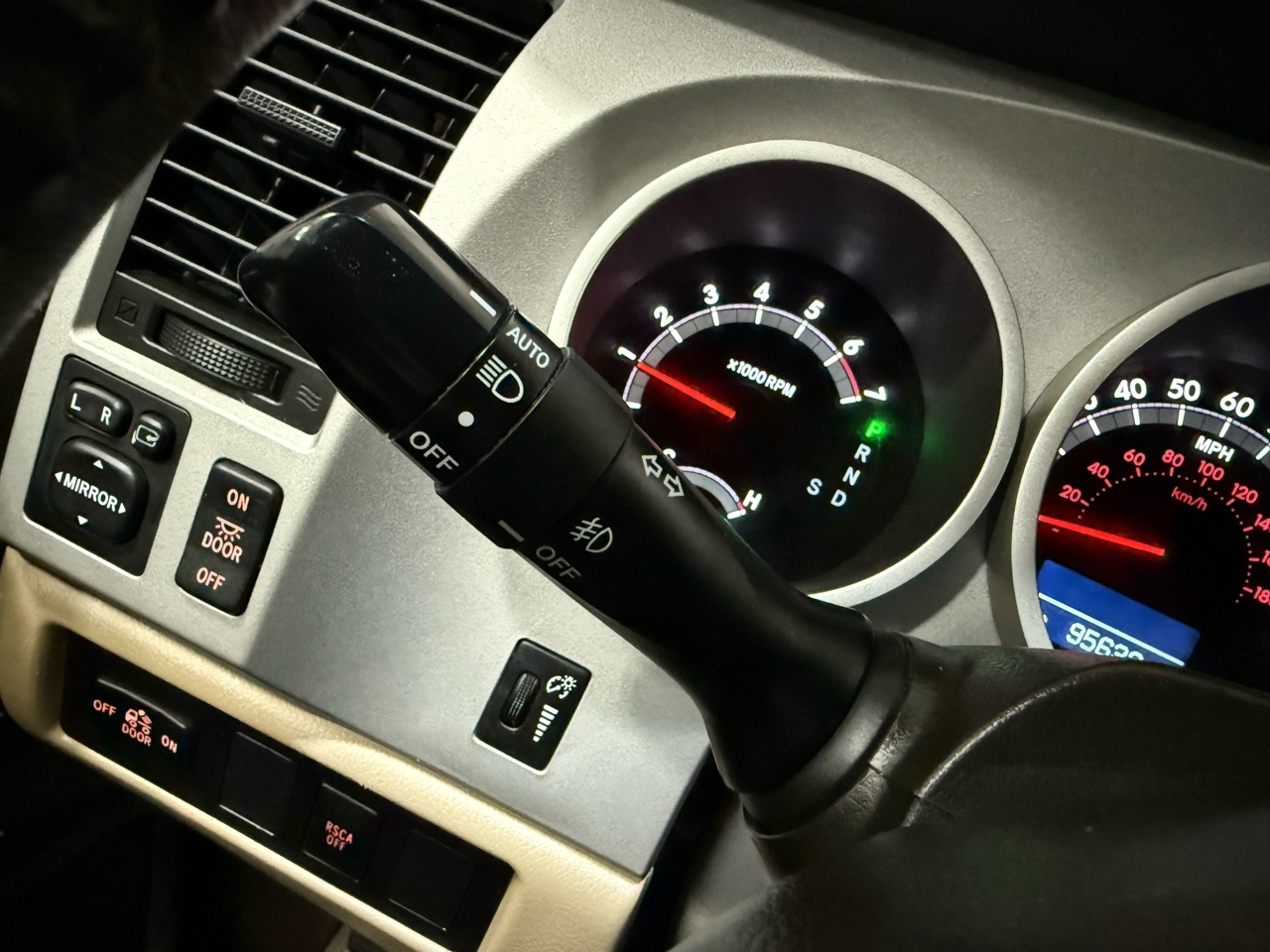 Toyota Tundra Limited Double Cab 6AT 4WD 2007