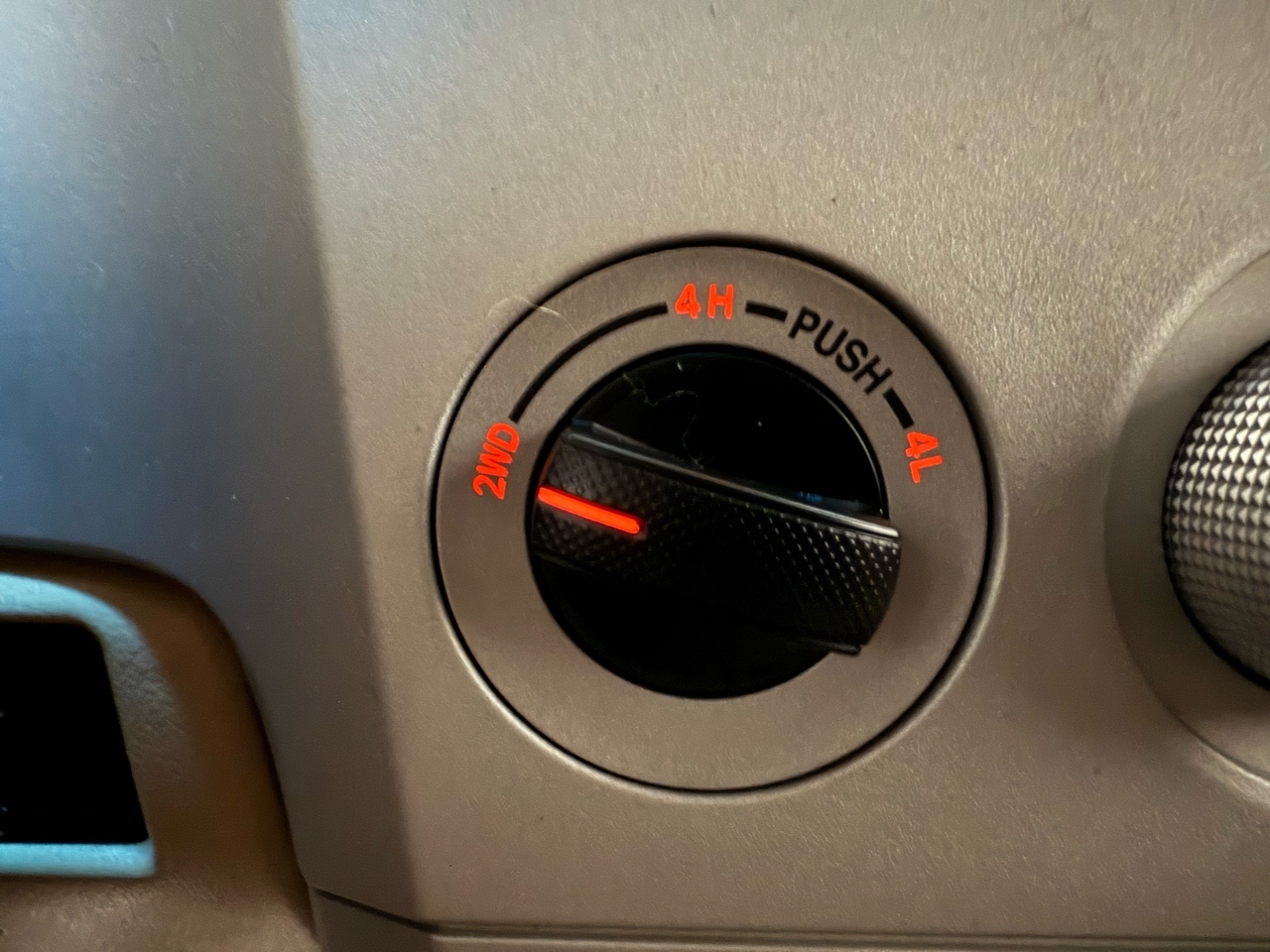 Toyota Tundra Limited Double Cab 6AT 4WD 2007