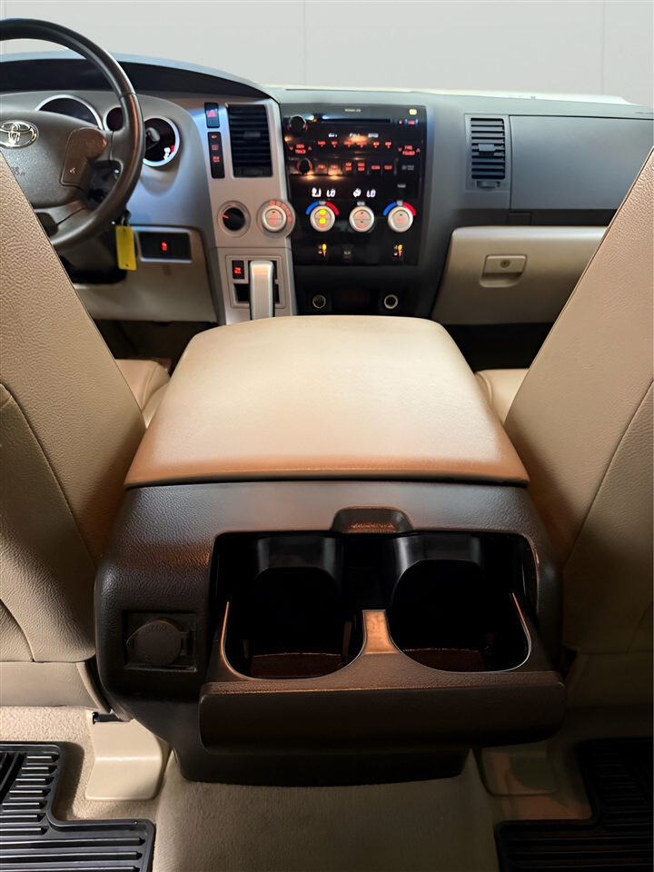 Toyota Tundra Limited Double Cab 6AT 4WD 2007