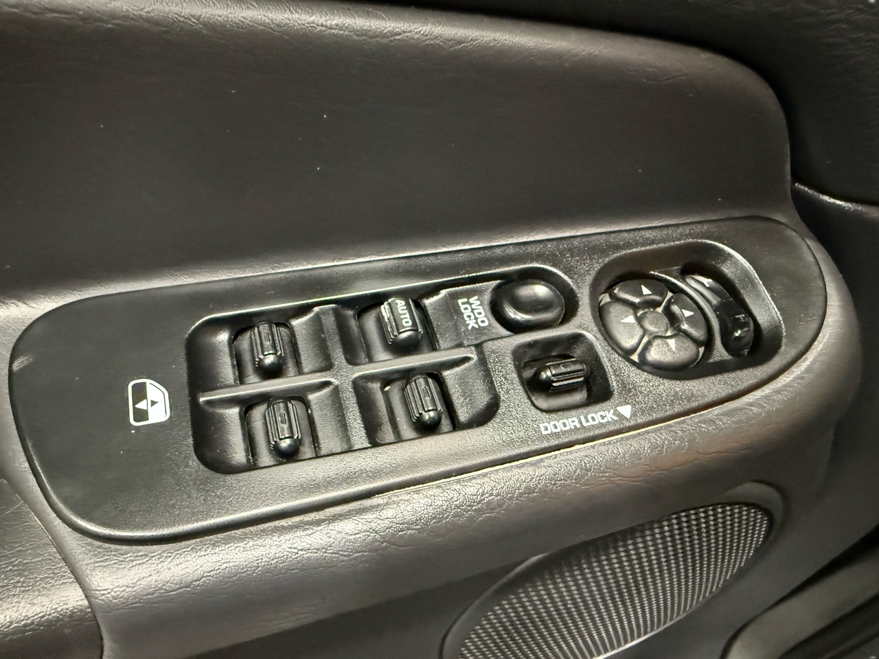 Dodge Ram 3500 ST Quad Cab Long Bed 4WD 2004