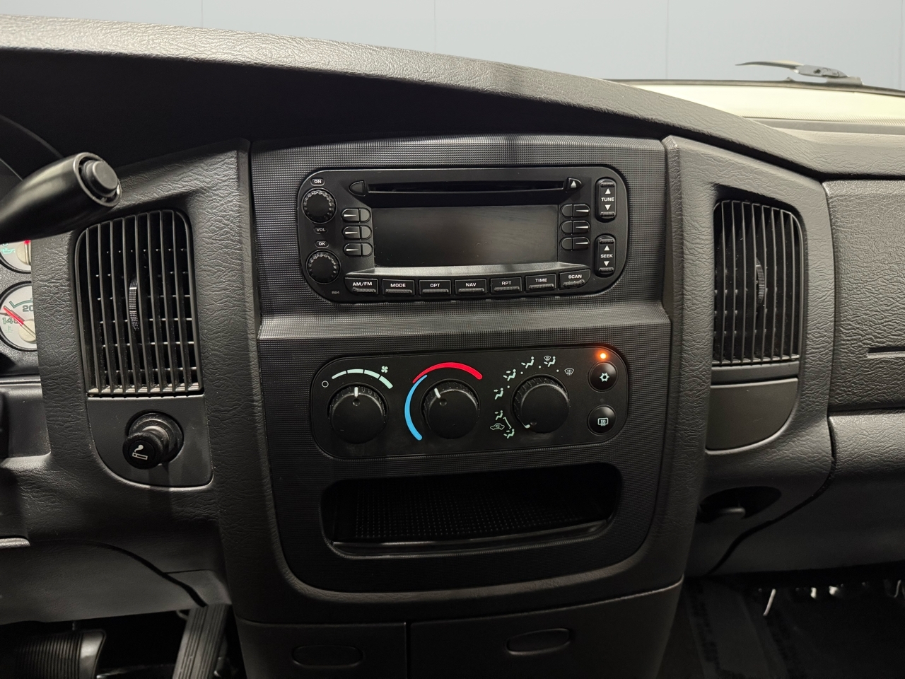 Dodge Ram 3500 ST Quad Cab Long Bed 4WD 2004