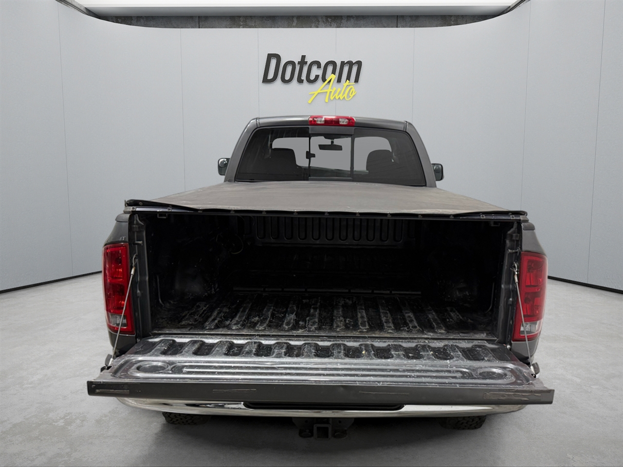 Dodge Ram 3500 ST Quad Cab Long Bed 4WD 2004