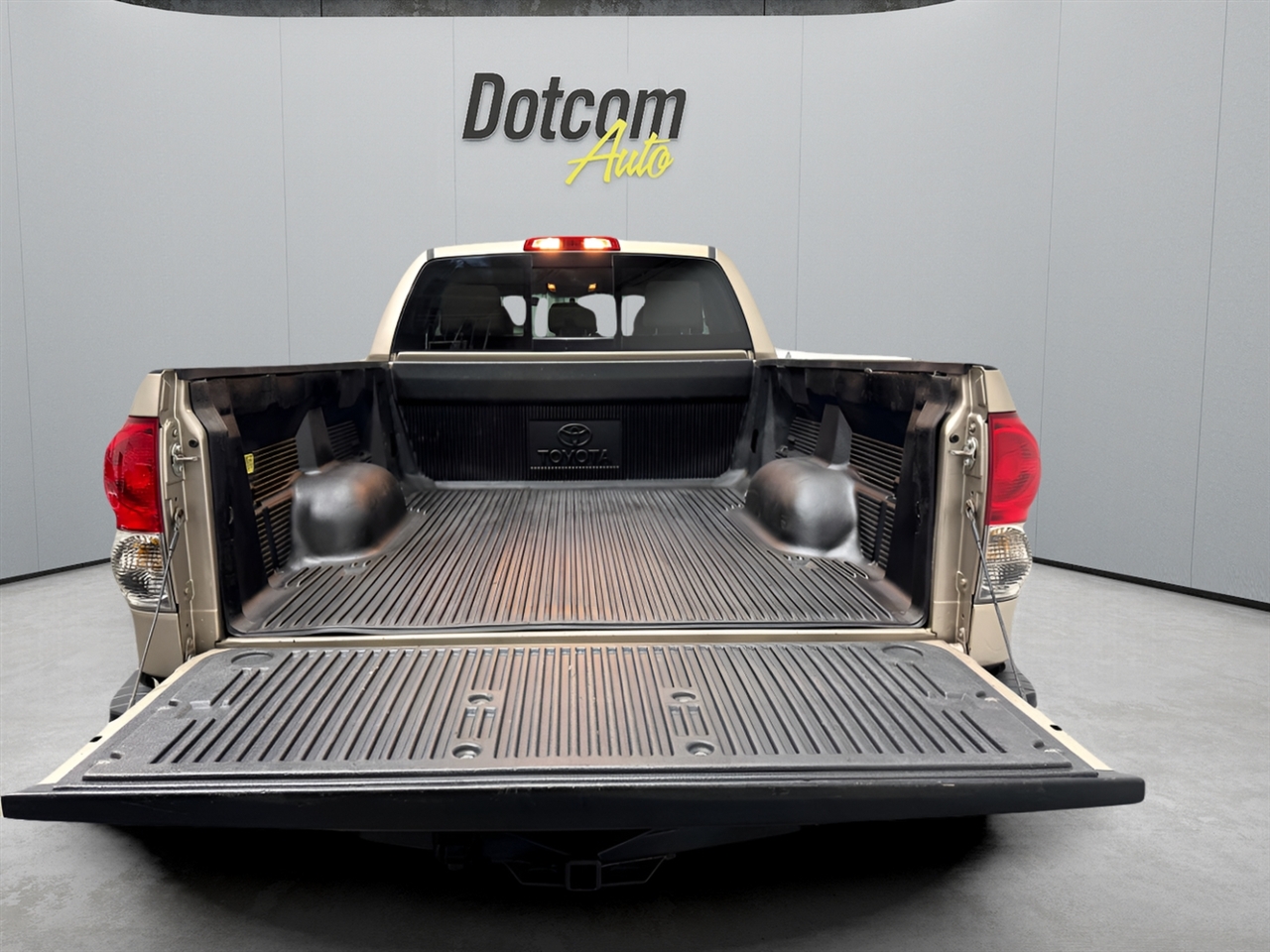 Toyota Tundra SR5 Double Cab 4.7L 4WD 2008