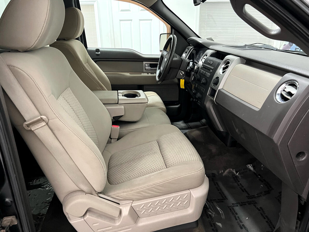 Ford F-150 XLT SuperCrew 6.5-ft. Bed 4WD 2009 Ford F-150 XLT SuperCrew 6.5-ft. Bed 4WD 2009