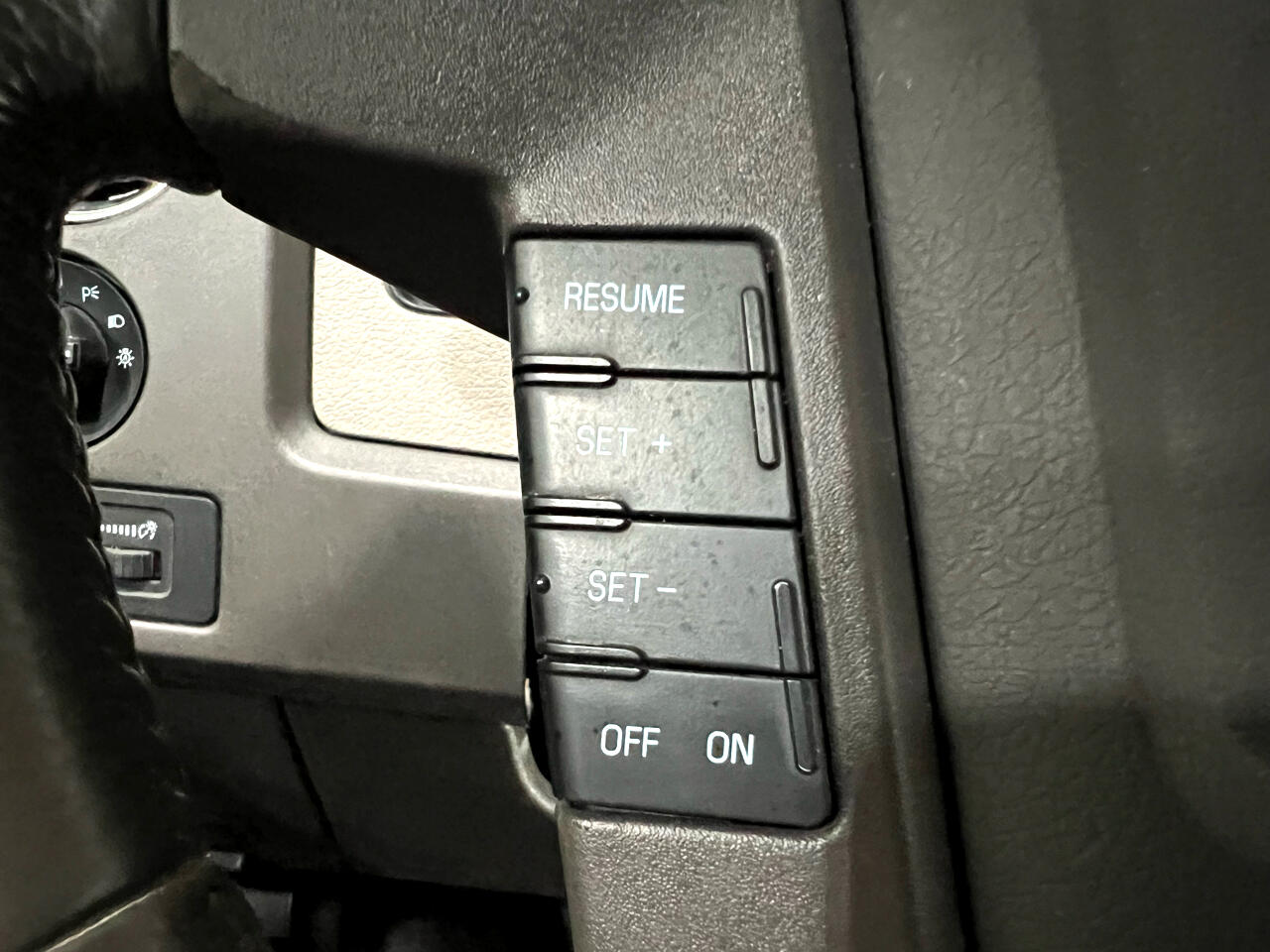 Ford F-150 XLT SuperCrew 6.5-ft. Bed 4WD 2009 Ford F-150 XLT SuperCrew 6.5-ft. Bed 4WD 2009