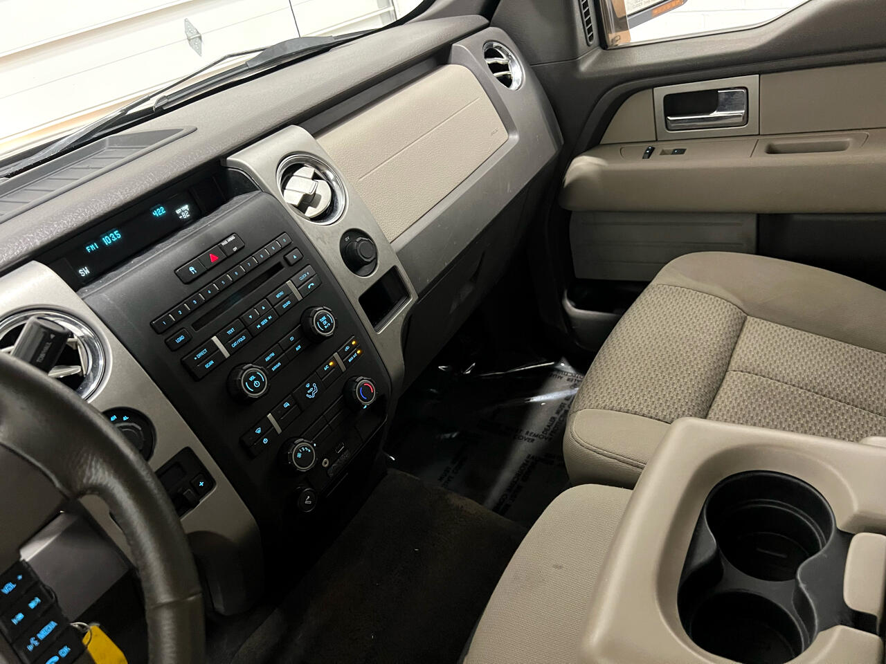Ford F-150 XLT SuperCrew 6.5-ft. Bed 4WD 2009 Ford F-150 XLT SuperCrew 6.5-ft. Bed 4WD 2009