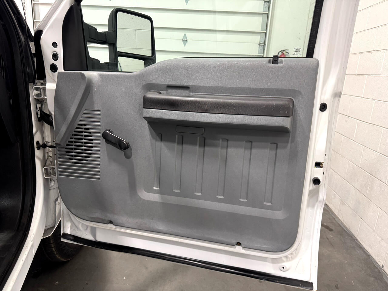 2012 Ford F-250 XLT photo 19