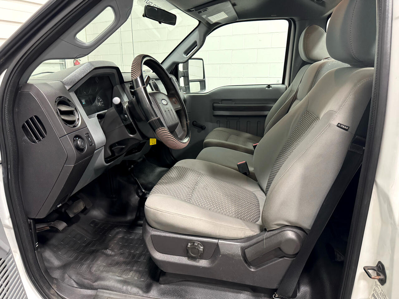 2012 Ford F-250 XLT photo 20