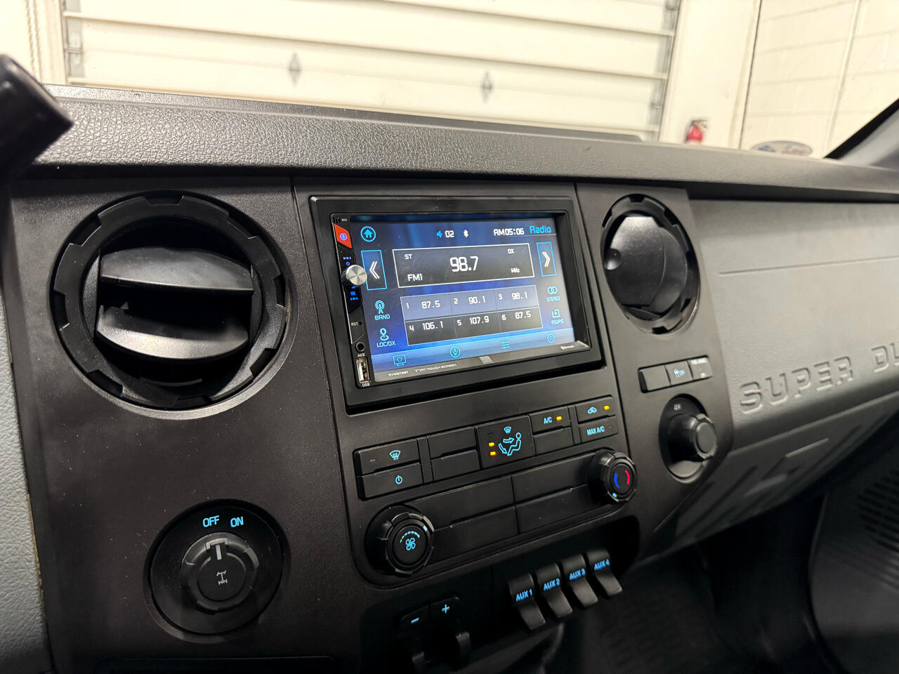 2012 Ford F-250 XLT photo 23
