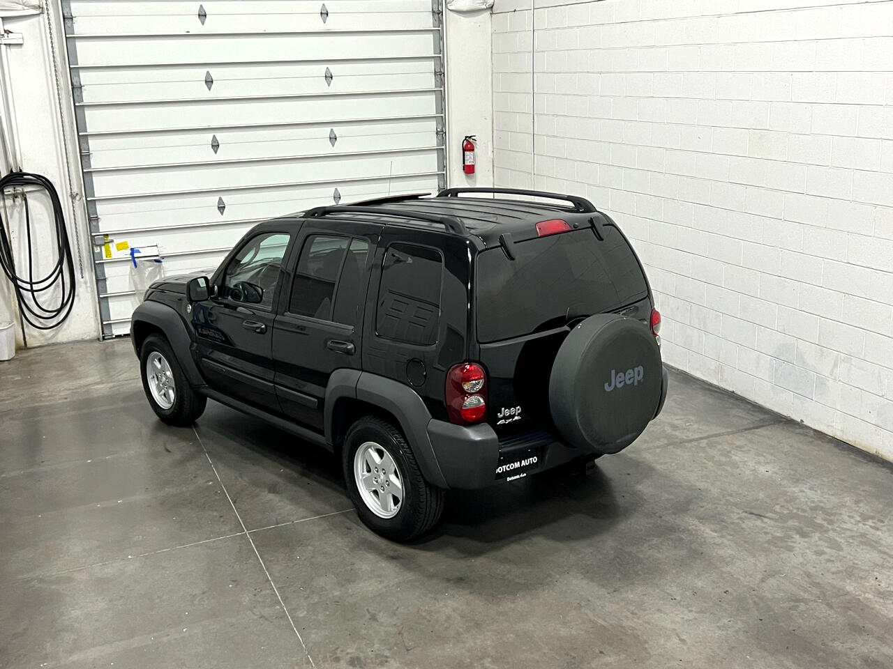 2006 Jeep Liberty Sport photo 4