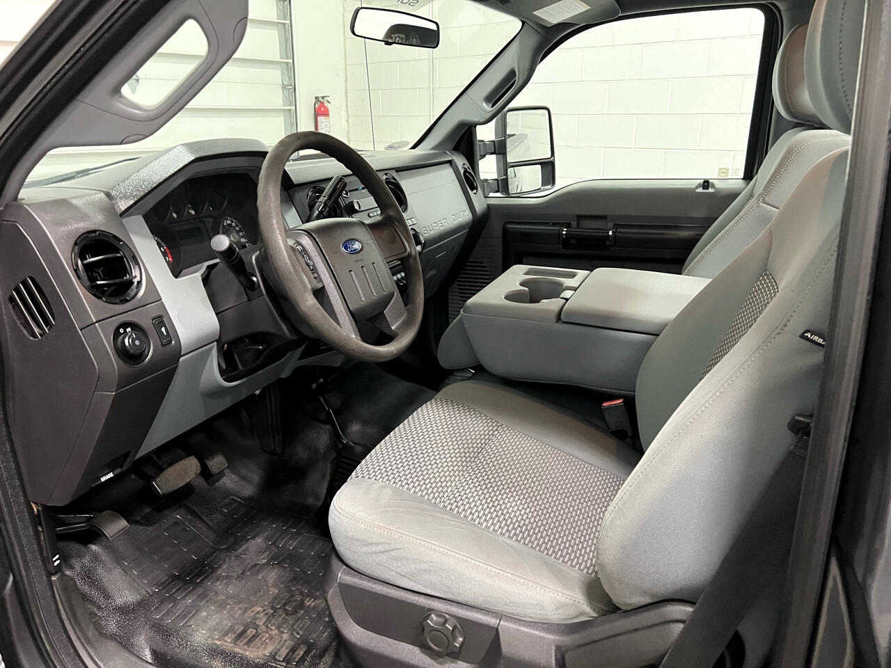 2015 Ford F-250 XLT photo 23
