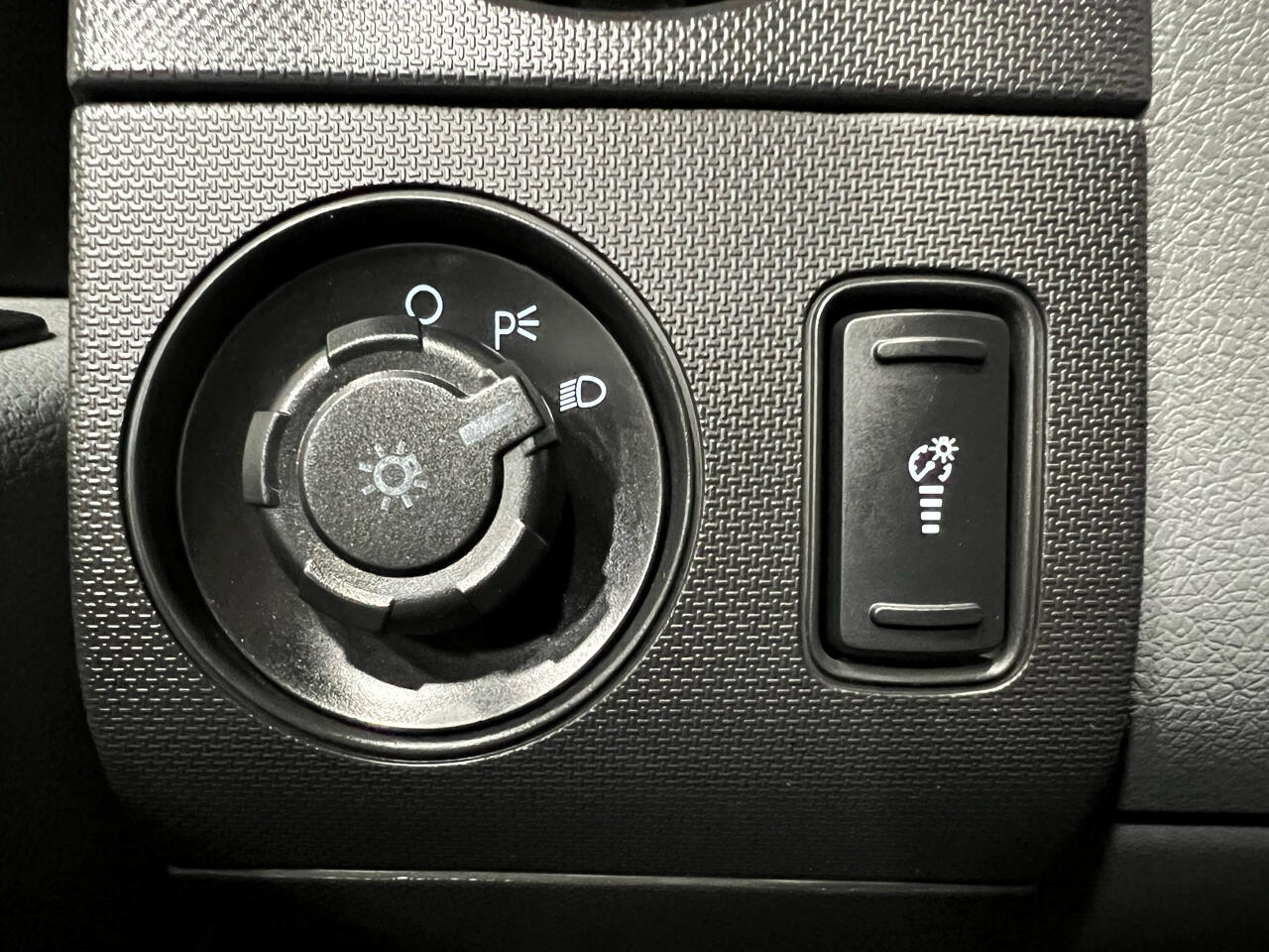 2015 Ford F-250 XLT photo 29